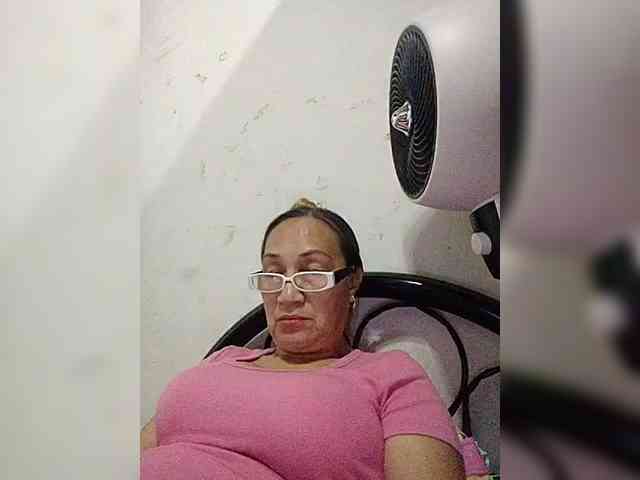 cherrywhite03 webcam