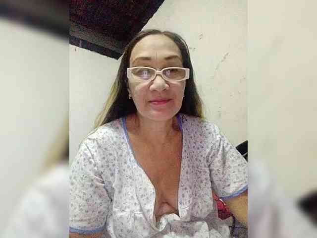 cherrywhite03 webcam