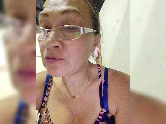 cherrywhite03 webcam