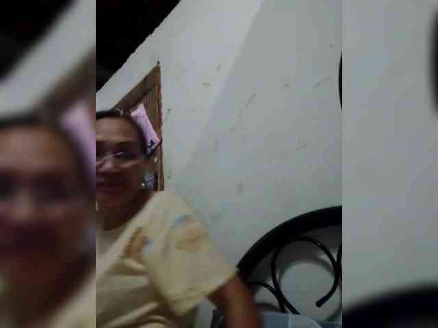 cherrywhite03 webcam