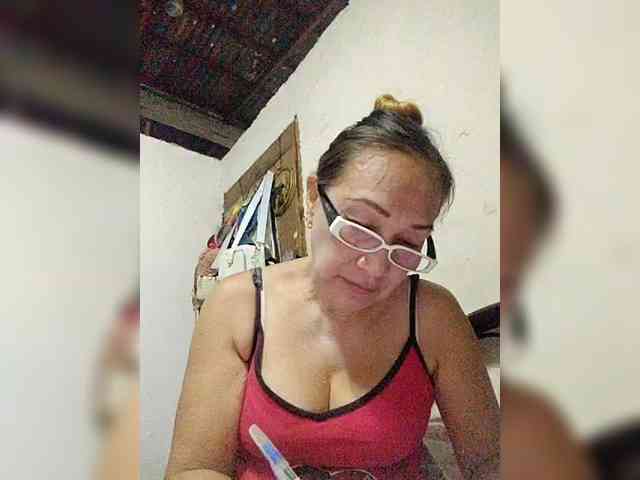 cherrywhite03 webcam