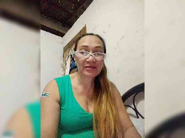 cherrywhite03 webcam