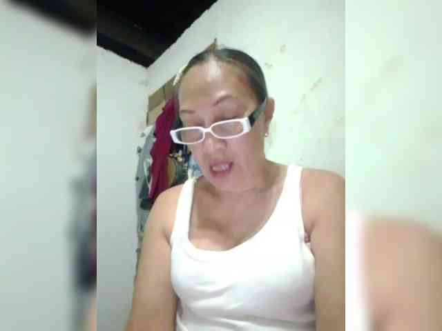 cherrywhite03 webcam