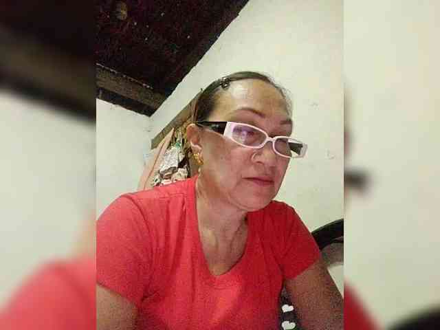 cherrywhite03 webcam