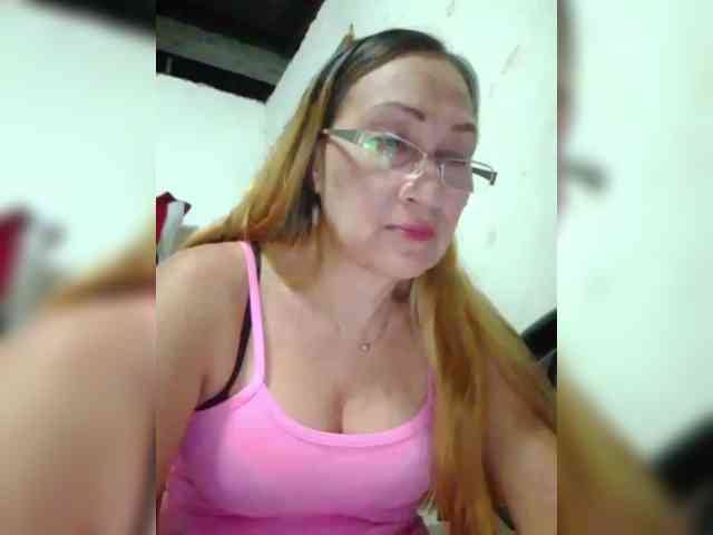 cherrywhite03 webcam