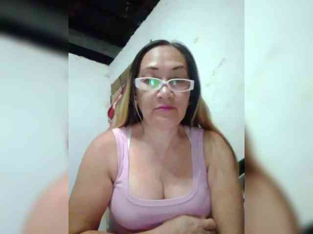 cherrywhite03 webcam