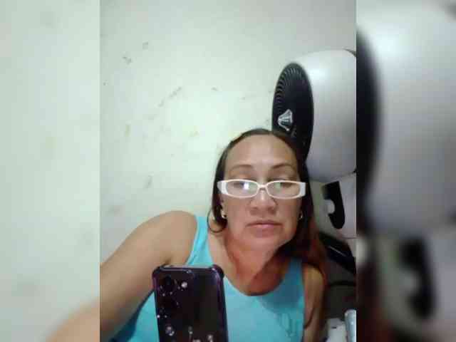 cherrywhite03 webcam