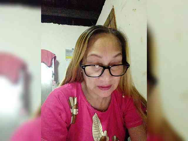 cherrywhite03 webcam