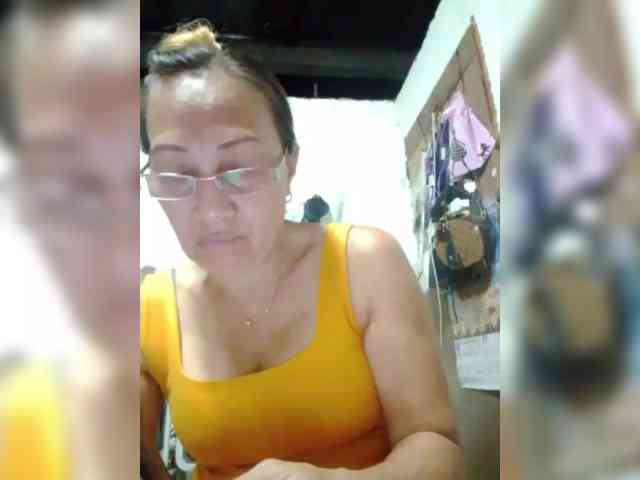 cherrywhite03 webcam