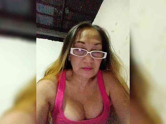 cherrywhite03 webcam