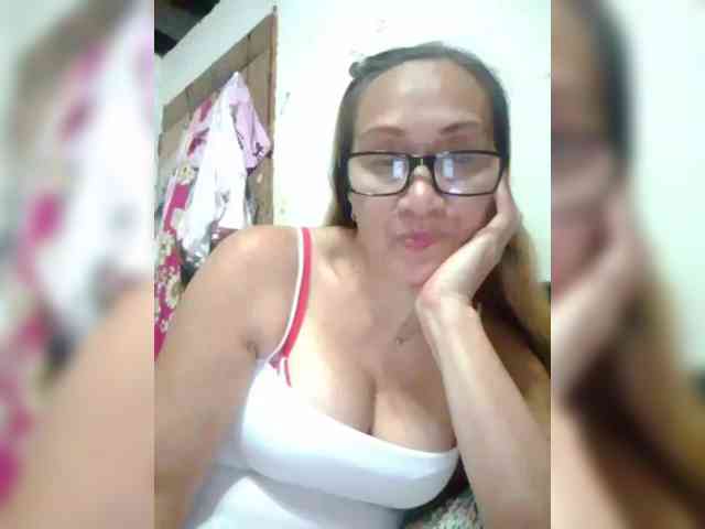 cherrywhite03 webcam