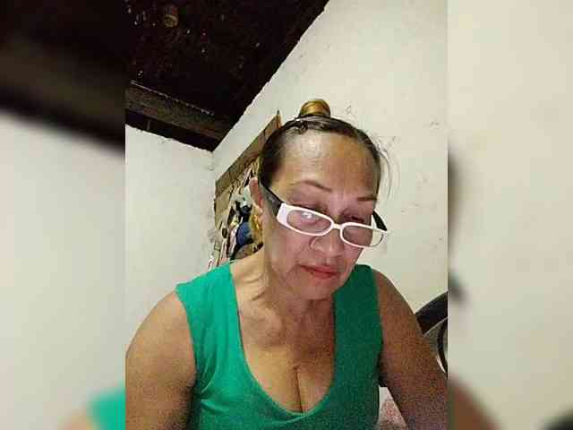 cherrywhite03 webcam