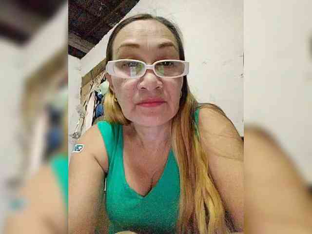 cherrywhite03 webcam