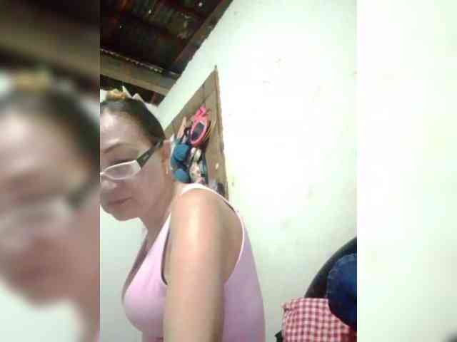 cherrywhite03 webcam