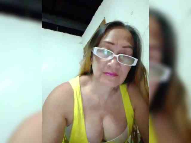 cherrywhite03 webcam