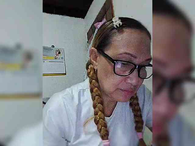 cherrywhite03 webcam