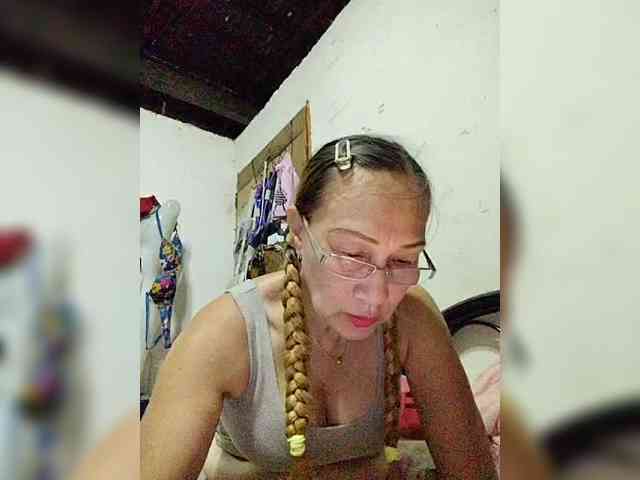 cherrywhite03 webcam