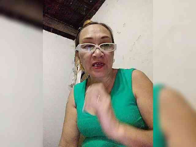 cherrywhite03 webcam