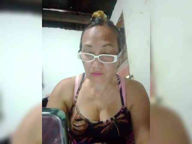 cherrywhite03 cherrywhite03