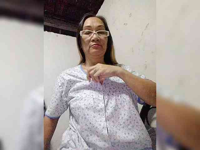 cherrywhite03 webcam