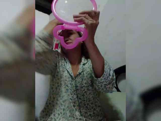 cherrywhite03 webcam