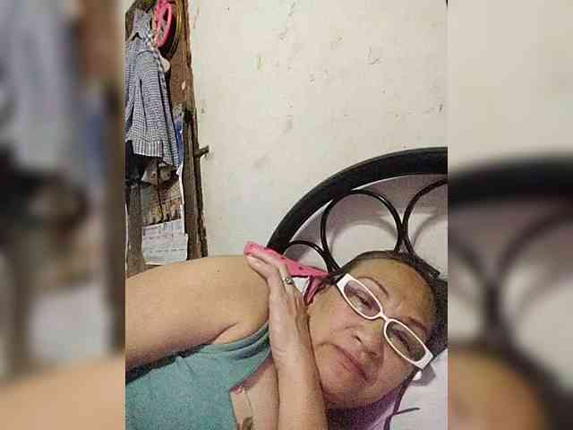 cherrywhite03 webcam