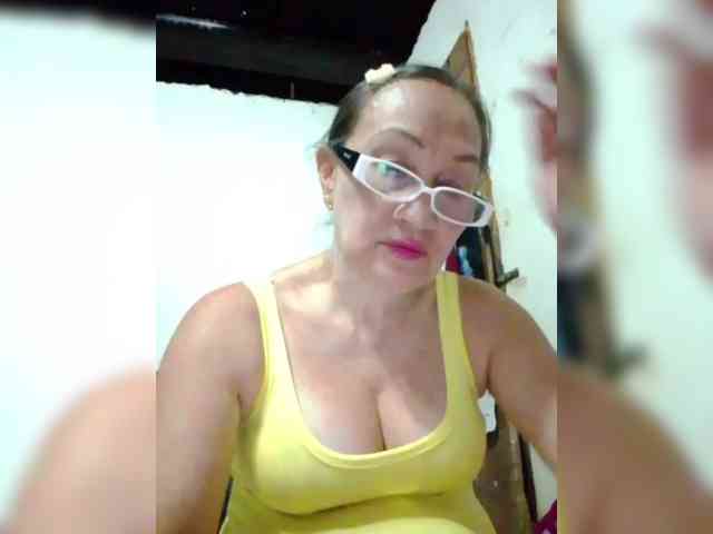 cherrywhite03 webcam