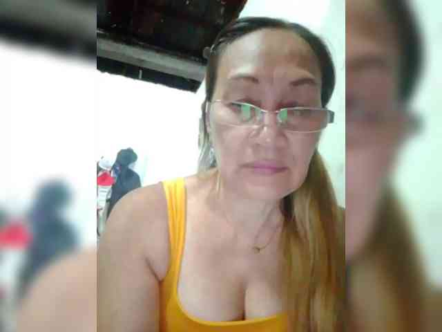 cherrywhite03 webcam