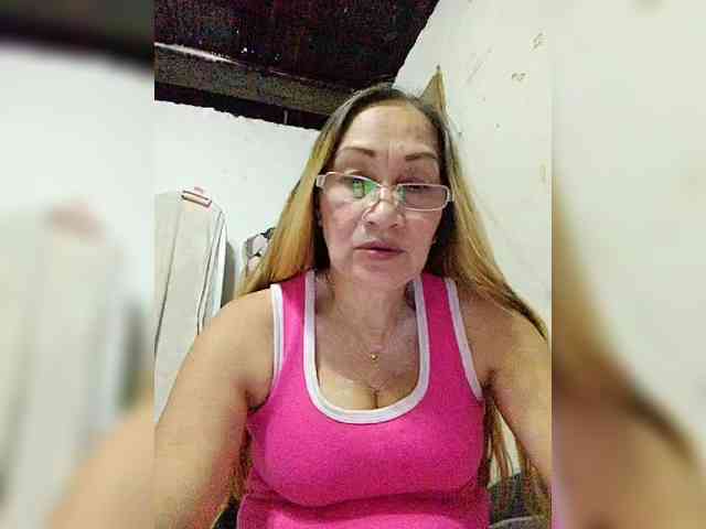 cherrywhite03 webcam