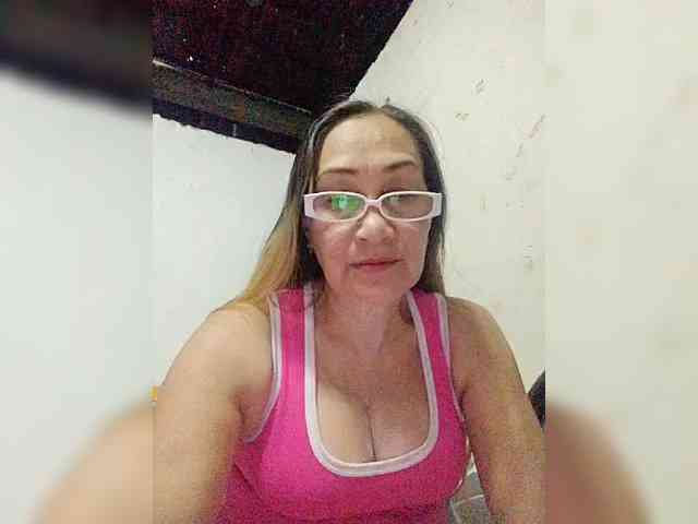 cherrywhite03 webcam