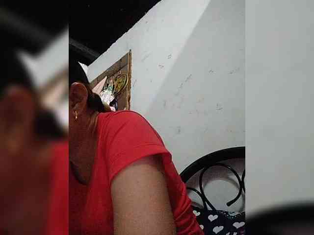 cherrywhite03 webcam