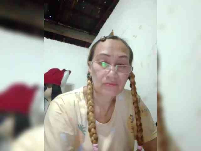 cherrywhite03 webcam