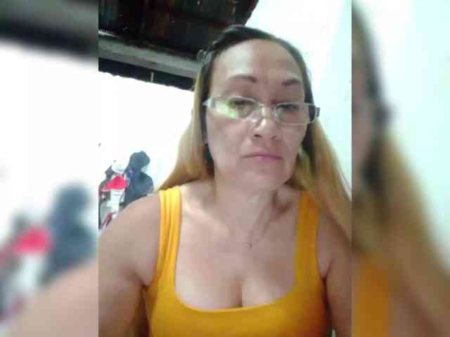cherrywhite03 webcam
