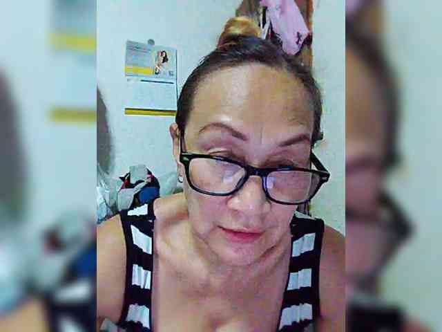 live adult webcam Cherrywhite03