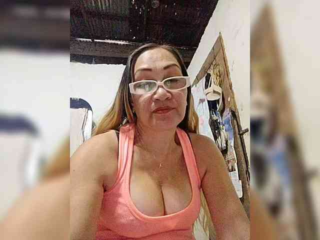 cherrywhite03 webcam