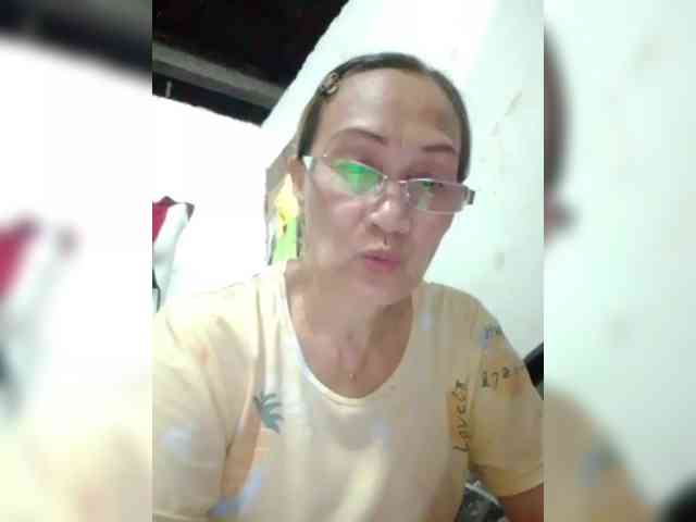cherrywhite03 webcam