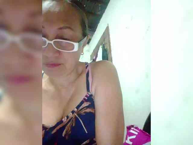 cherrywhite03 webcam