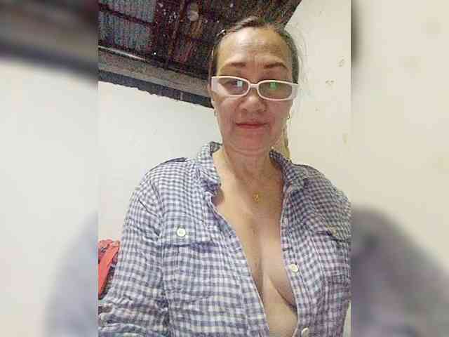 cherrywhite03 webcam