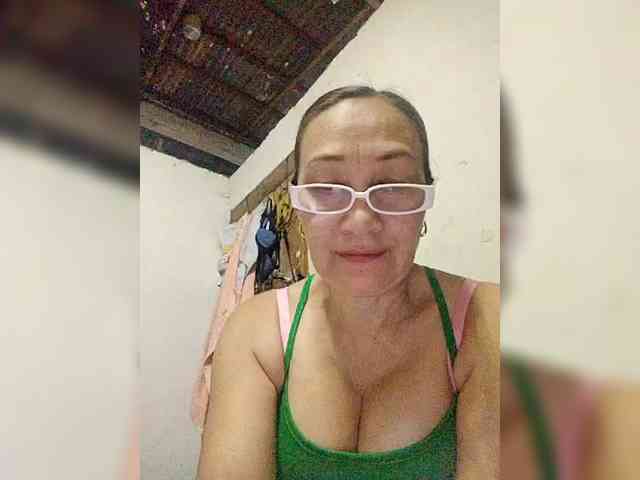 cherrywhite03 webcam