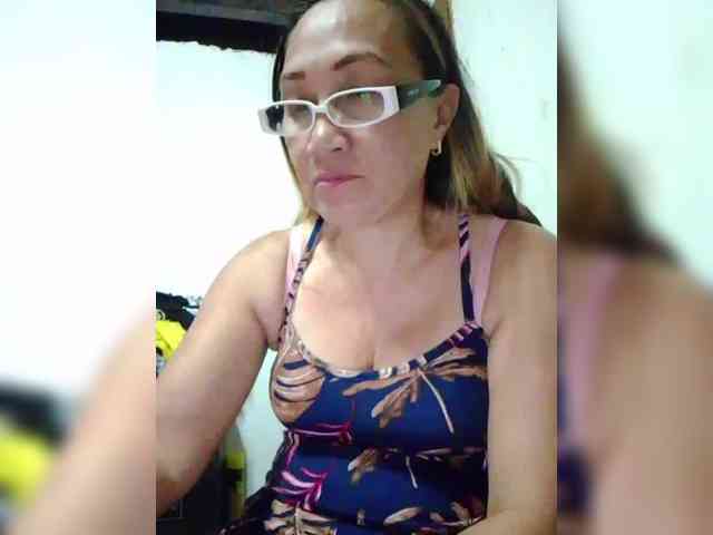 cherrywhite03 webcam