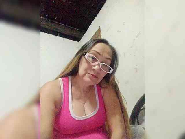 cherrywhite03 webcam