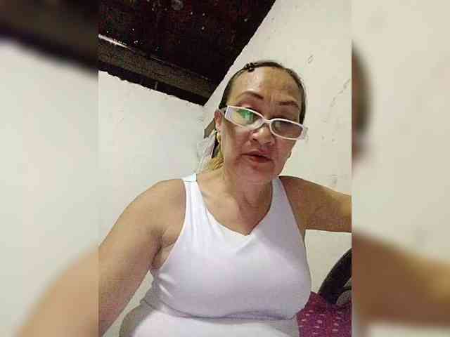 cherrywhite03 webcam