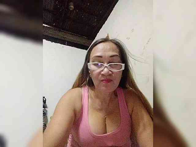 cherrywhite03 webcam