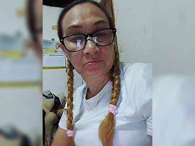 cherrywhite03 webcam
