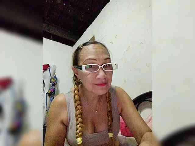 cherrywhite03 webcam