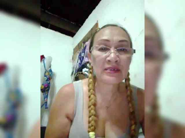 cherrywhite03 webcam