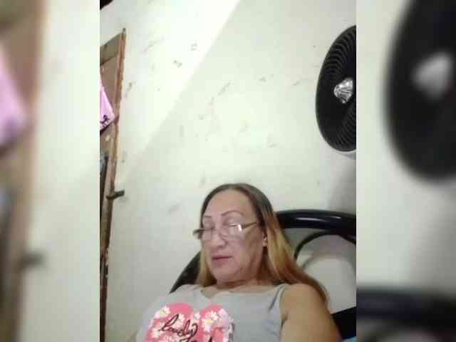 cherrywhite03 webcam