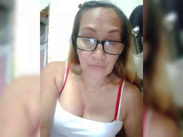 cherrywhite03 webcam