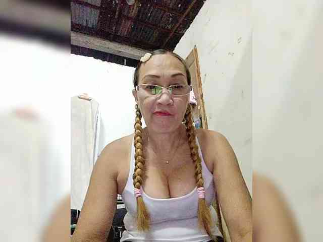 cherrywhite03 webcam