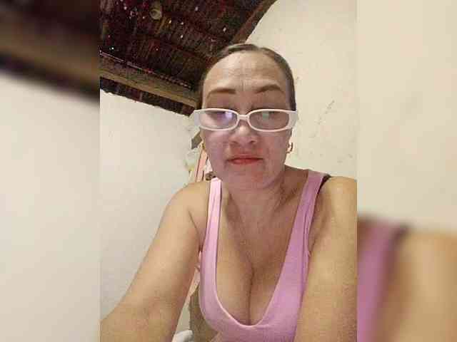 cherrywhite03 webcam